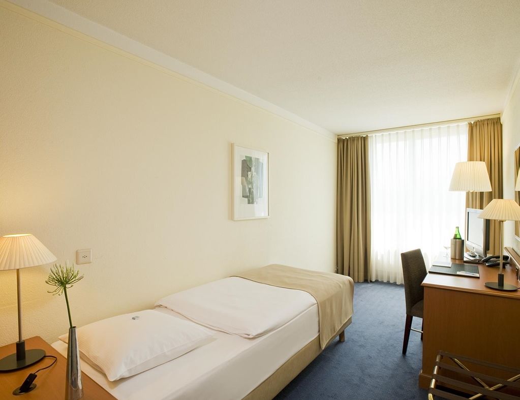 Nh Fribourg Hotel Chambre photo